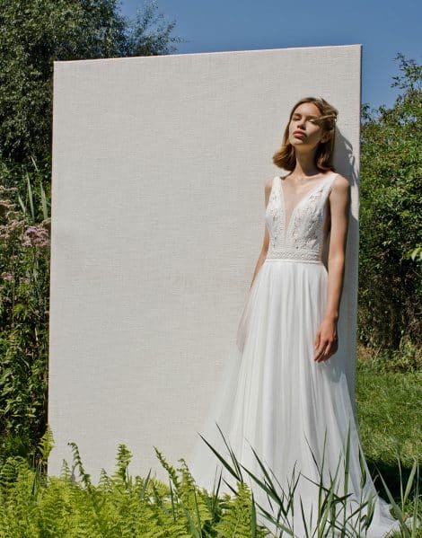 GREY-Brautkleid-Hochzeitskleid-Code-One-1