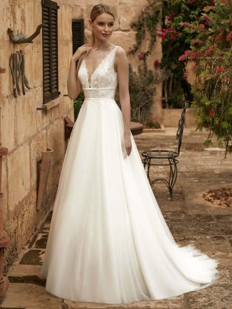 Bianco-Evento-bridal-dress-TAYLOR-1-scaled