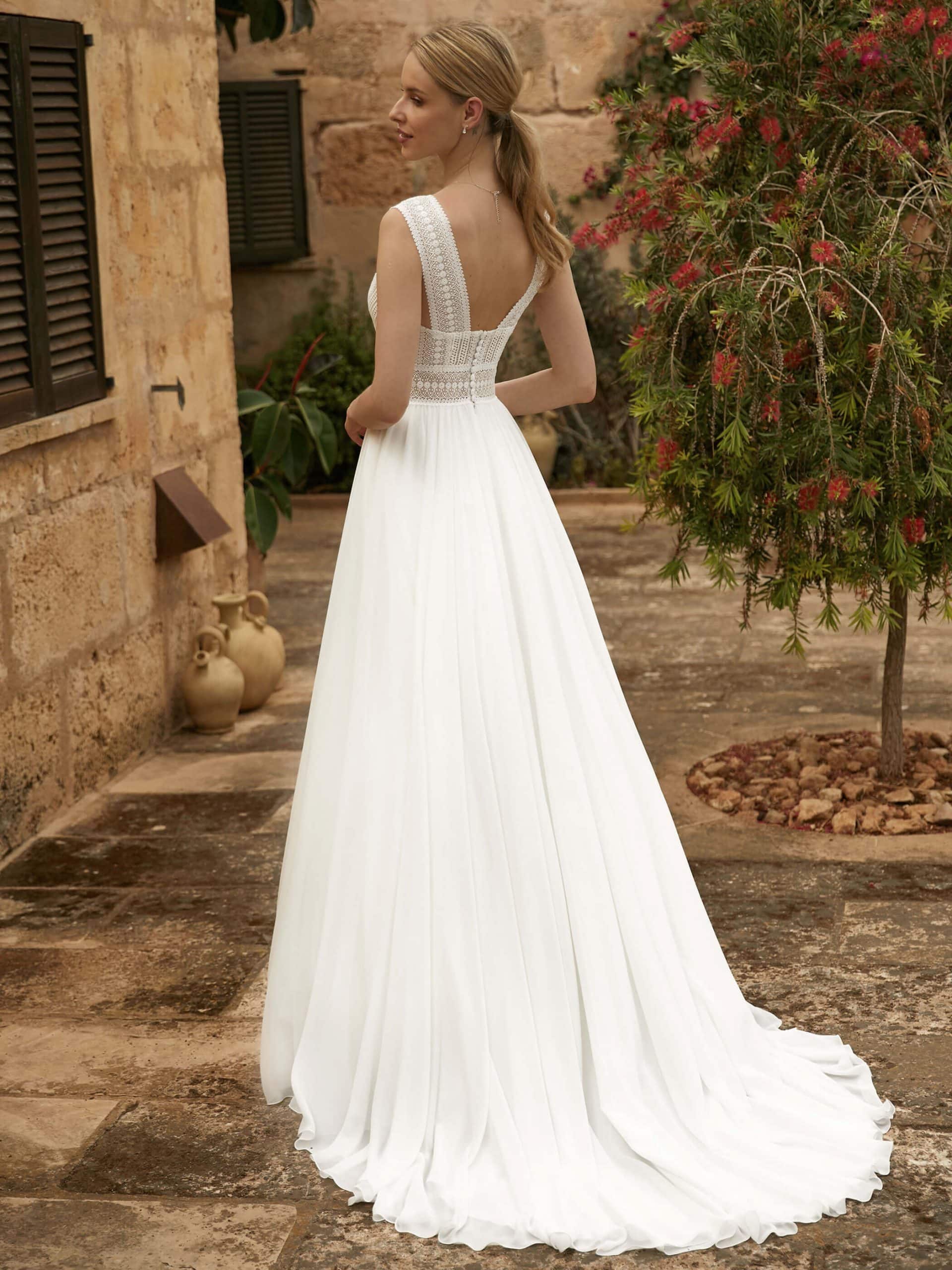 Bianco-Evento-bridal-dress-WENDY-2-scaled