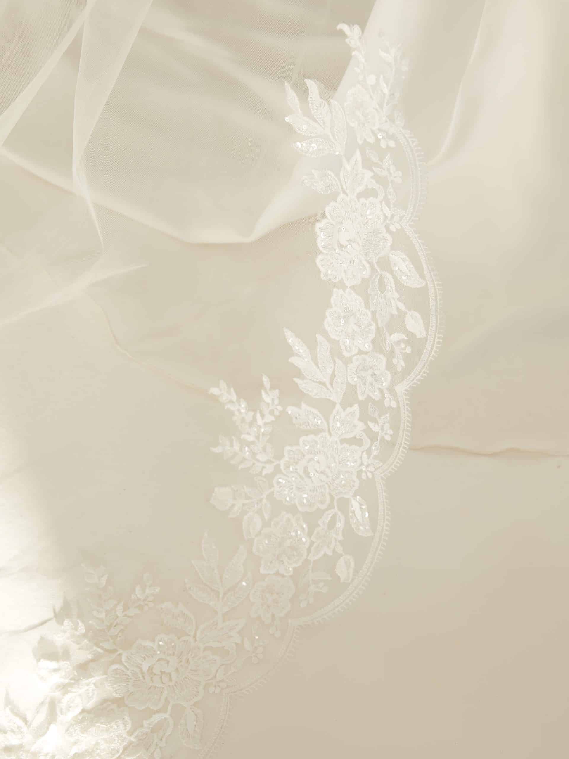 bianco-evento-bridal-veil-S-421-2-scaled