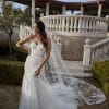 brautmoden-walter_casablanca-bridal-2023-2454V-Leanna_1front-veil