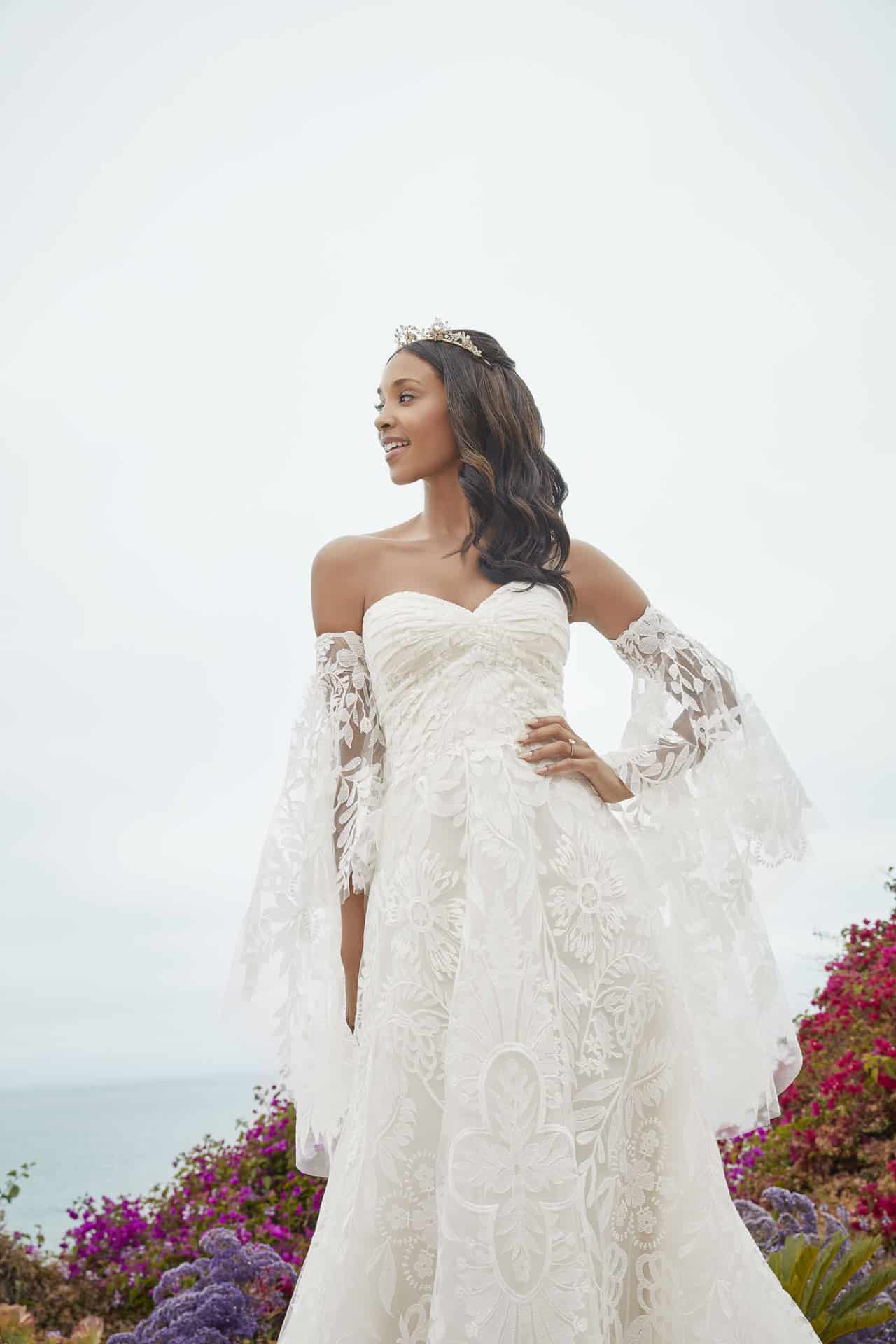 brautmoden-walter_casablanca-bridal-2023-BL383-Austin-1front-with-Sleeves-Close-Up