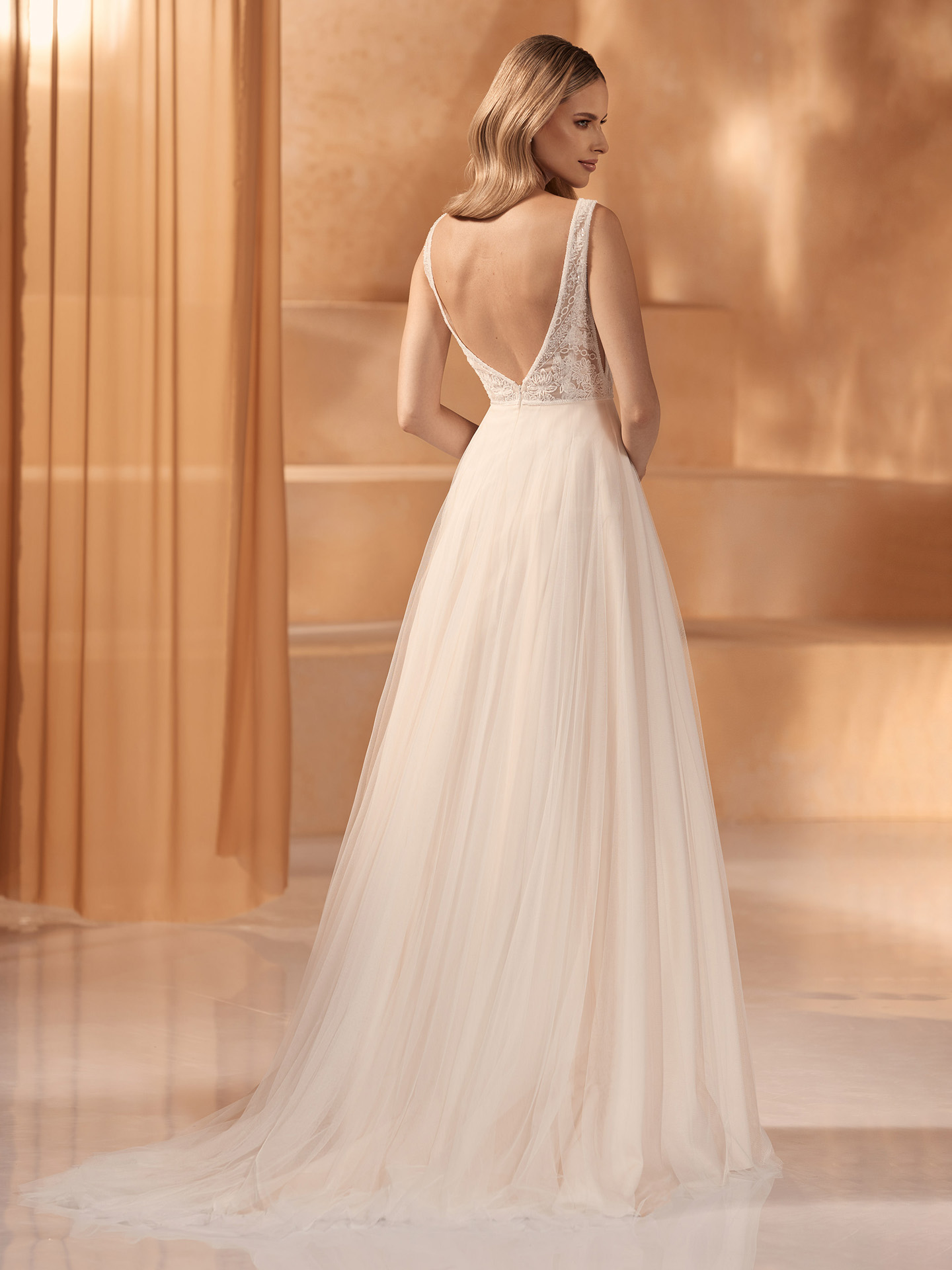 Bianco-Evento-bridal-dress-BECKY-2