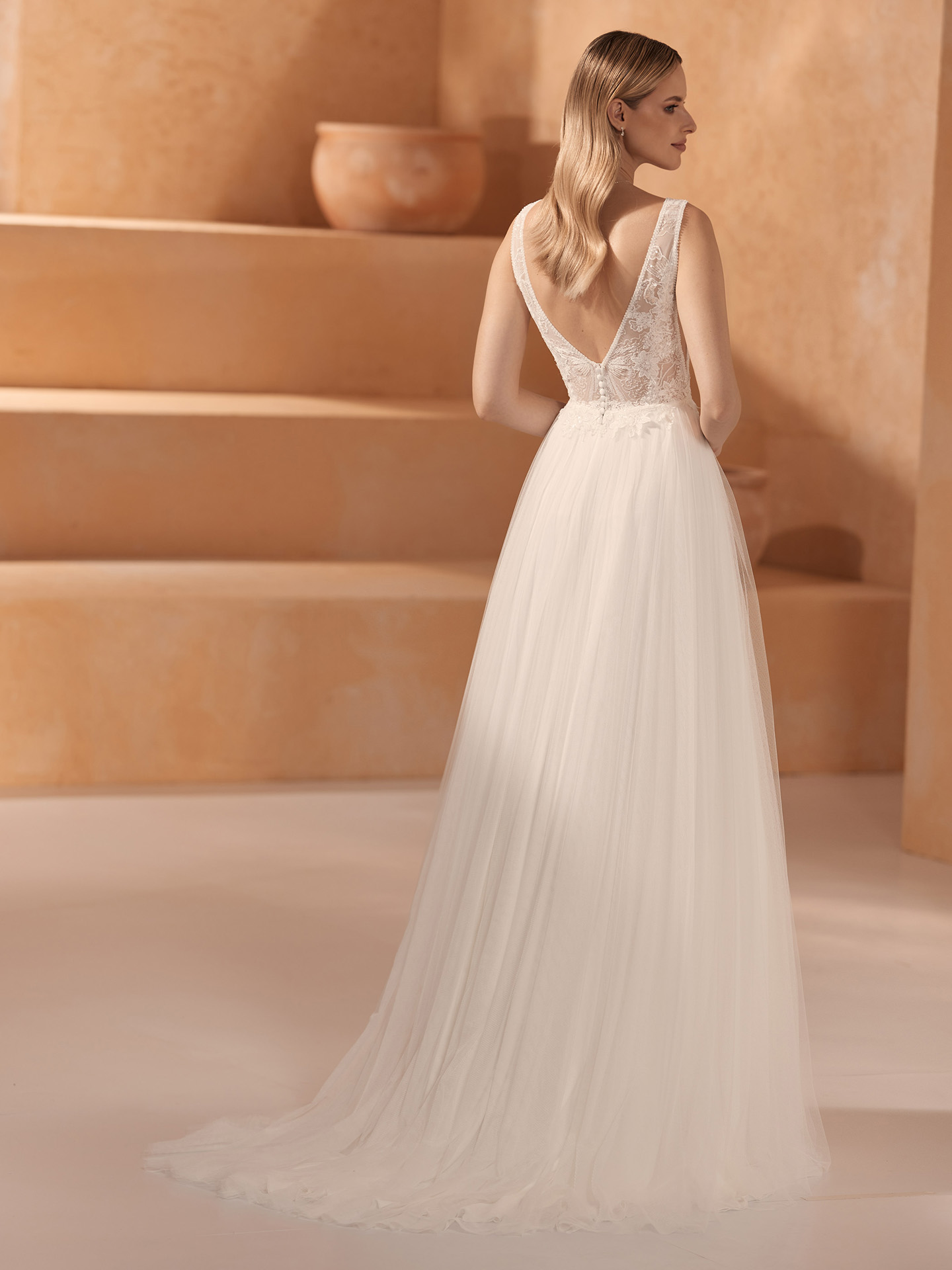 Bianco-Evento-bridal-dress-MUZA-2
