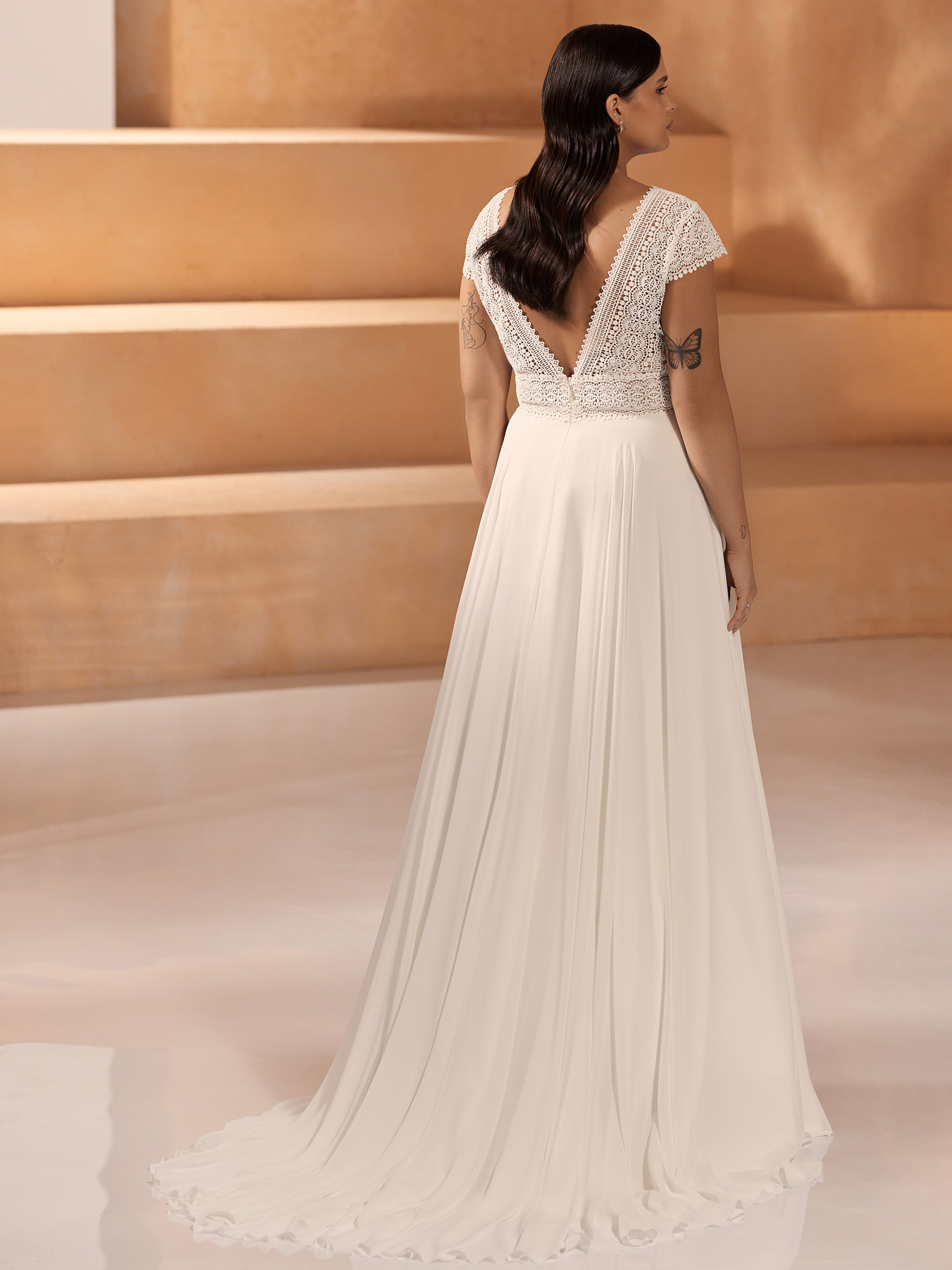 Bianco-Evento-bridal-dress-NORMA-plus-2