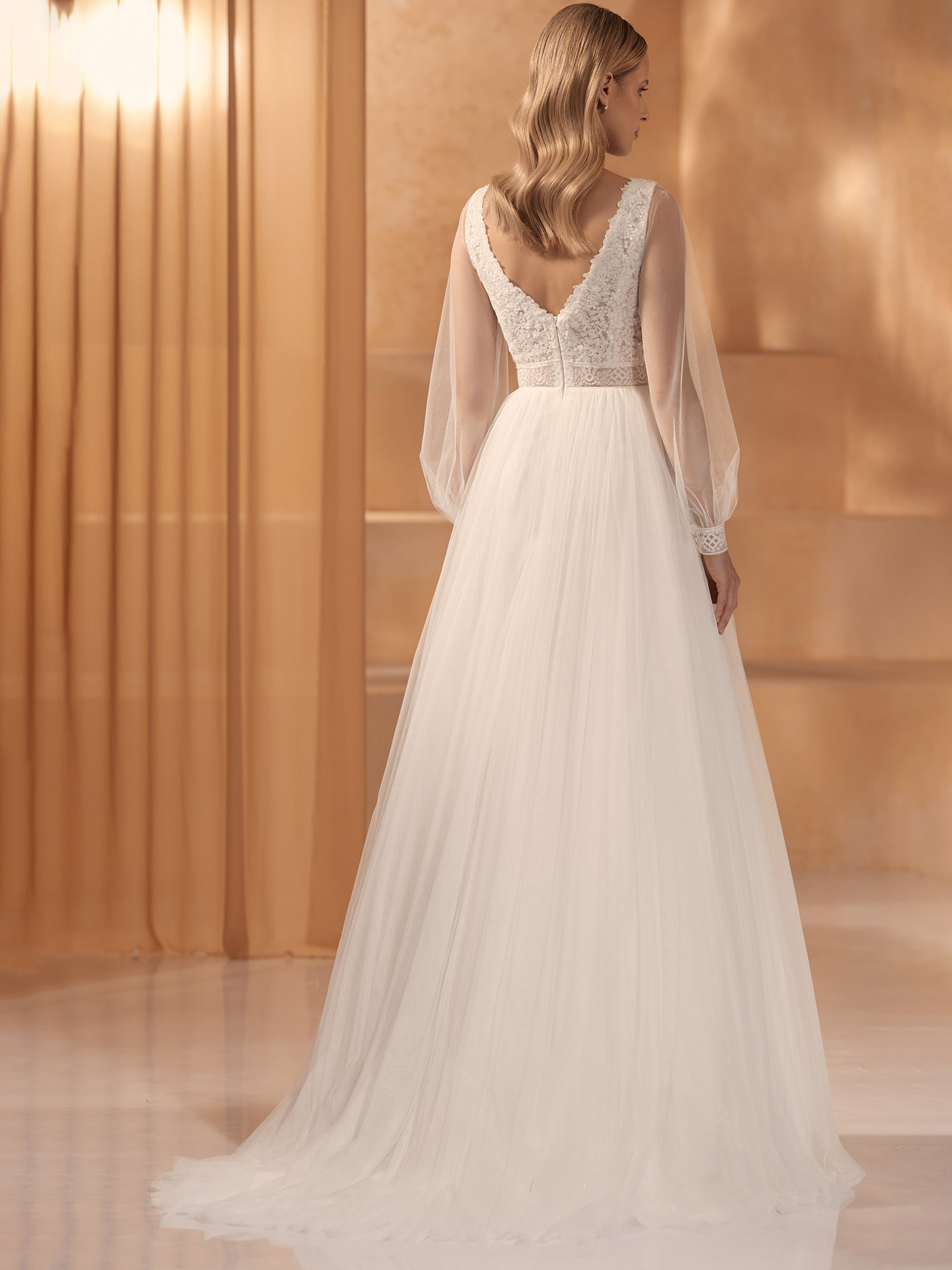 Bianco-Evento-bridal-dress-TANISHA-2